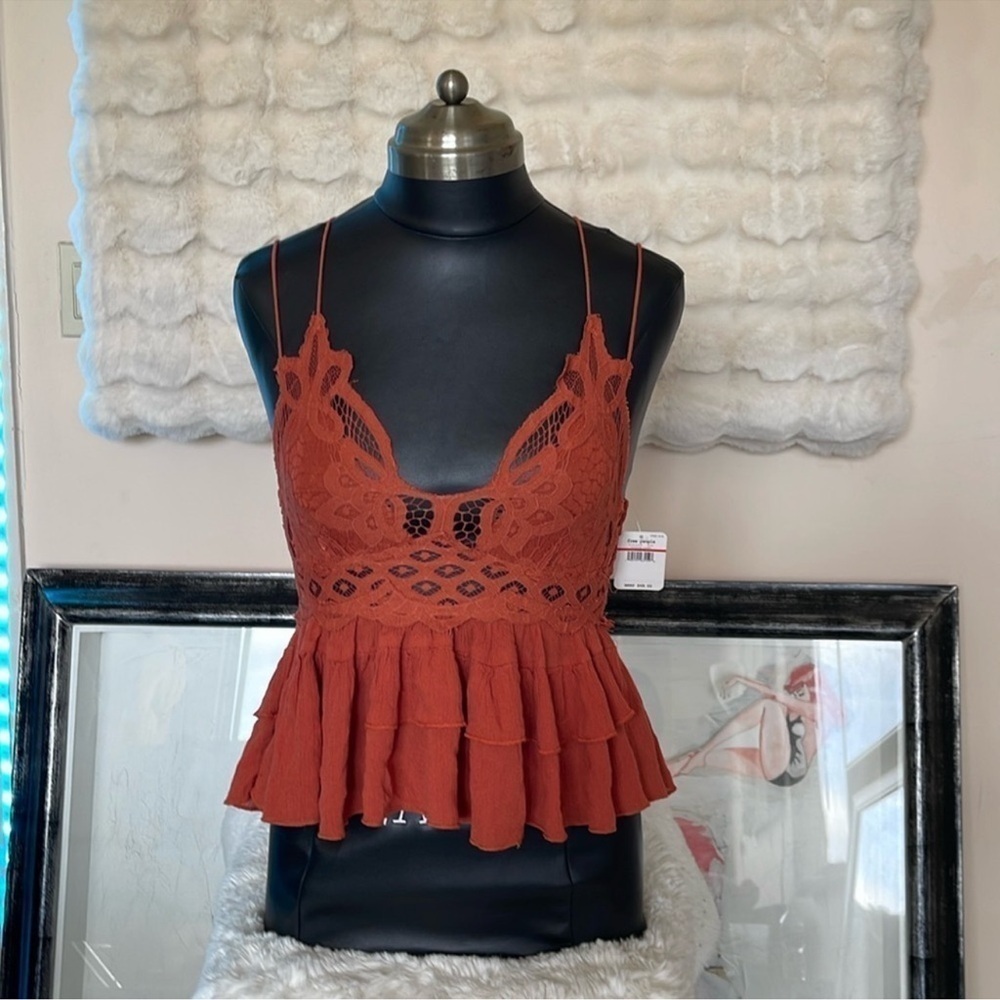 NEW Free People Adella Crochet Lace Ruffled Cami Spaghetti Strap Tank -R… - Picture 3 of 8